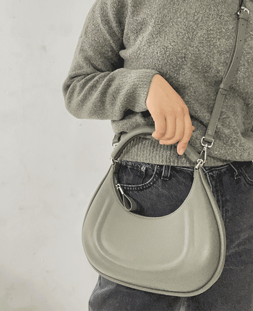 Torebka skórzana do ręki półksiężyc Tosca zielona